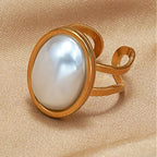 Golden Jewelry Set - Elegant Necklace & Ring Combo With Oval Design